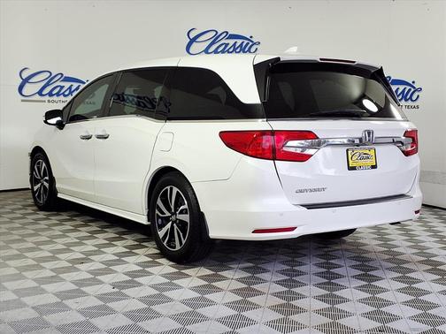 2019 Honda Odyssey Elite