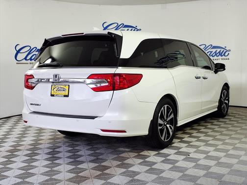 2019 Honda Odyssey Elite