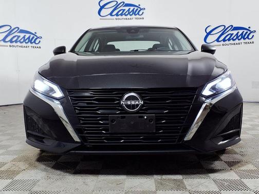 Black 2024 Nissan Altima 2.5 S
