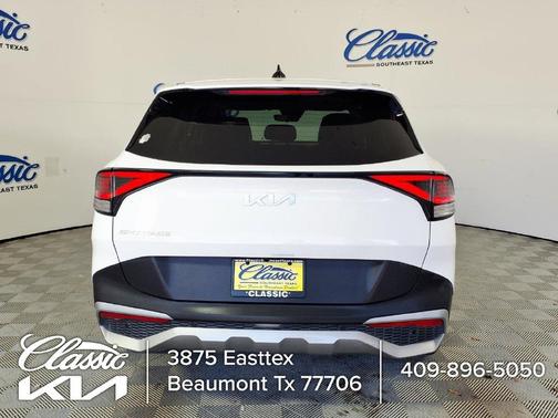 White Pearl 2023 Kia Sportage EX