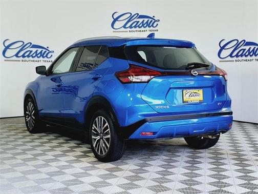 2021 Nissan Kicks SV