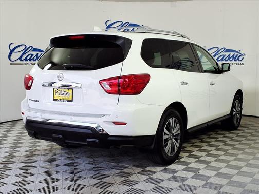 2020 Nissan Pathfinder S