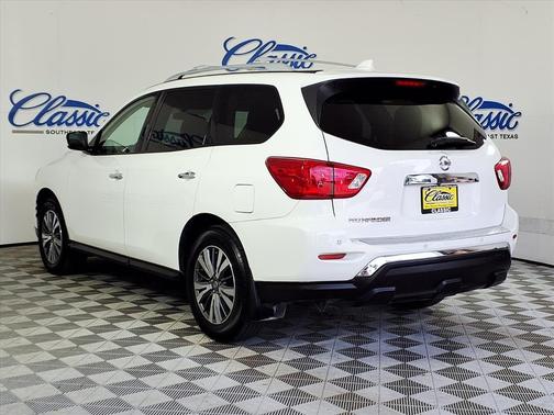 2020 Nissan Pathfinder S