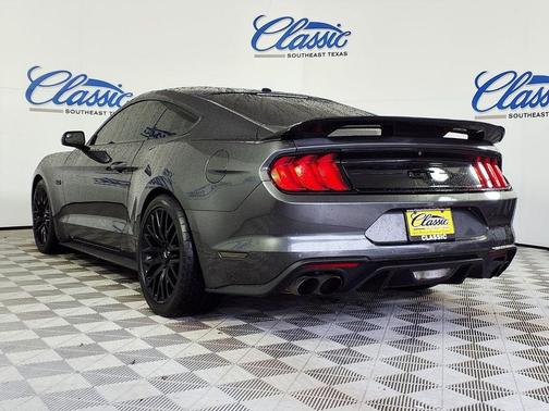 Magnetic 2020 Ford Mustang GT