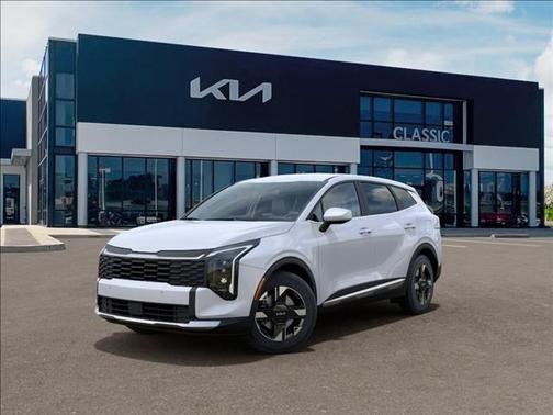 White Pearl 2026 Kia Sportage LX