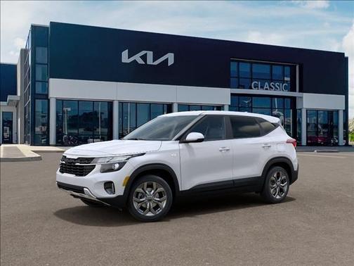 White Pearl 2026 Kia Seltos LX