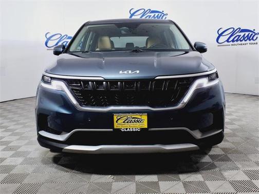 2022 Kia Carnival EX