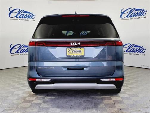 2022 Kia Carnival EX