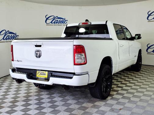 Bright White Clearcoat 2020 RAM 1500 Big Horn