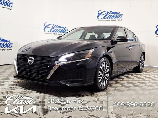 Super Black 2024 Nissan Altima 2.5 SV