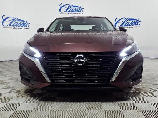 Garnet Pearl 2024 Nissan Altima 2.5 SV