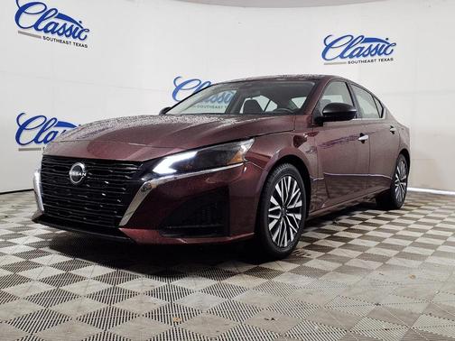 Garnet Pearl 2024 Nissan Altima 2.5 SV