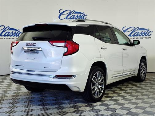 2022 GMC Terrain Denali
