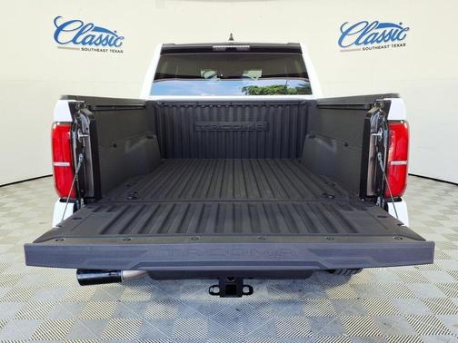 Ice 2024 Toyota Tacoma SR5