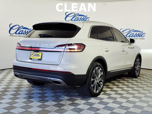 2022 Lincoln Nautilus Reserve