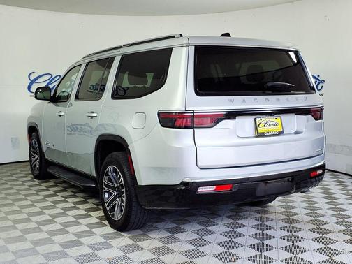 Silver Zynith 2024 Jeep Wagoneer Series II