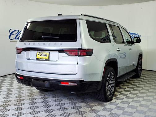 Silver Zynith 2024 Jeep Wagoneer Series II