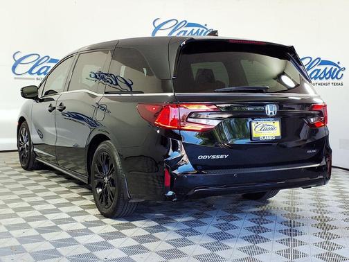 2025 Honda Odyssey Elite