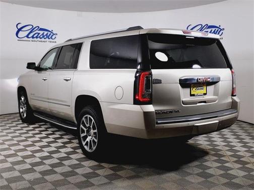 2017 GMC Yukon XL Denali
