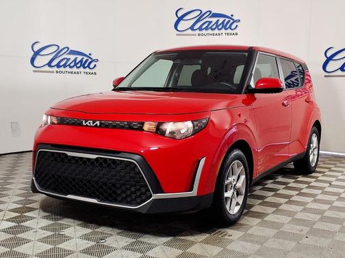 Inferno Red 2024 Kia Soul LX