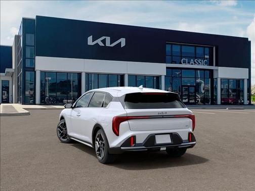 White Pearl 2026 Kia K4 GT-LINE