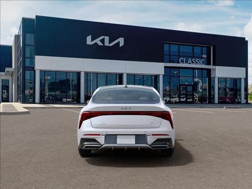 Snow White Pearl 2026 Kia K5 GT-Line