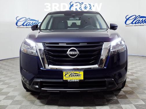 2022 Nissan Pathfinder S