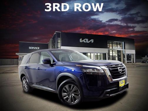 2022 Nissan Pathfinder S