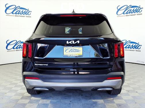 2024 Kia Sorento S