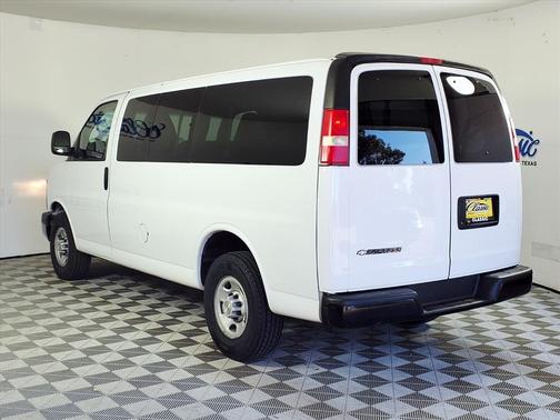 2014 Chevrolet Express 2500 LS