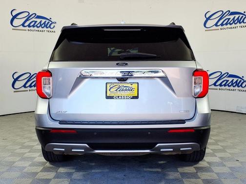Silver Metallic 2020 Ford Explorer XLT