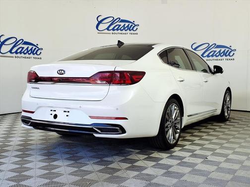 2020 Kia Cadenza SX Limited