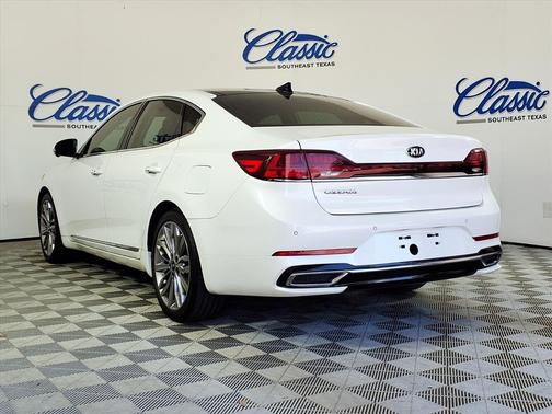 2020 Kia Cadenza SX Limited