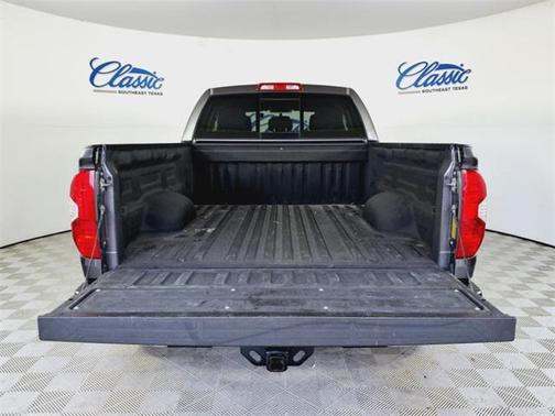 2017 Toyota Tundra SR