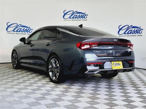 2021 Kia K5 EX