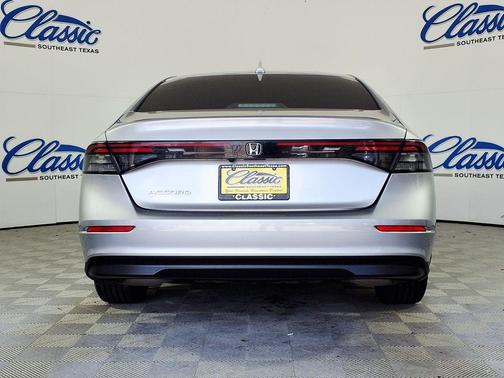 Lunar Silver Metallic 2023 Honda Accord LX