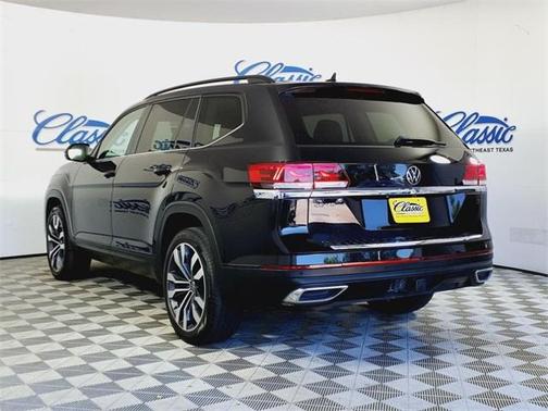 2022 Volkswagen Atlas 3.6L SE w/Technology