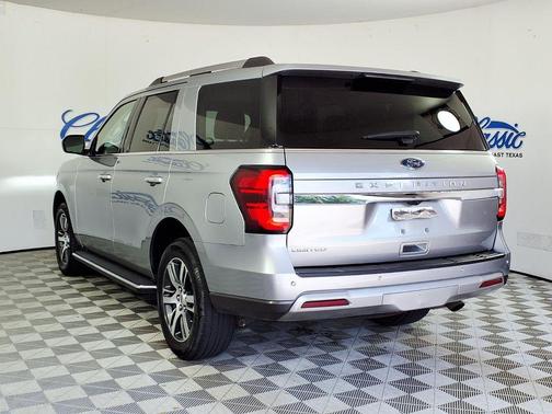 Silver Metallic 2023 Ford Expedition Limited