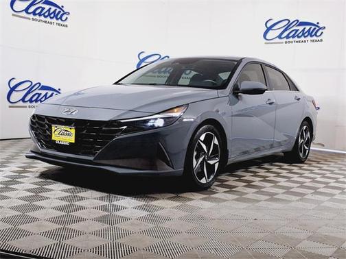 2022 Hyundai ELANTRA Limited