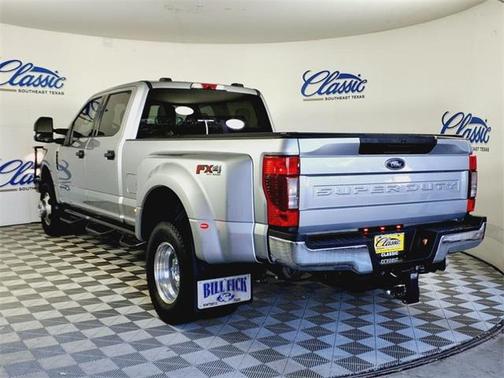2022 Ford F-350 XLT