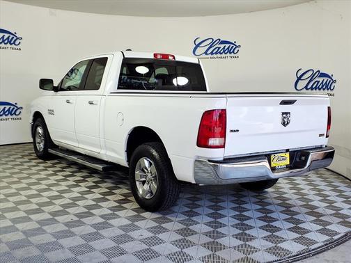 2016 RAM 1500 SLT