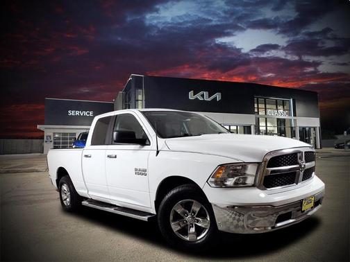 2016 RAM 1500 SLT