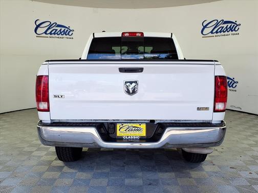 2016 RAM 1500 SLT