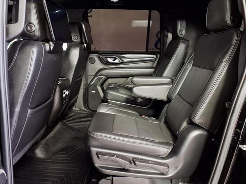 Onyx Black 2023 GMC Yukon XL Denali