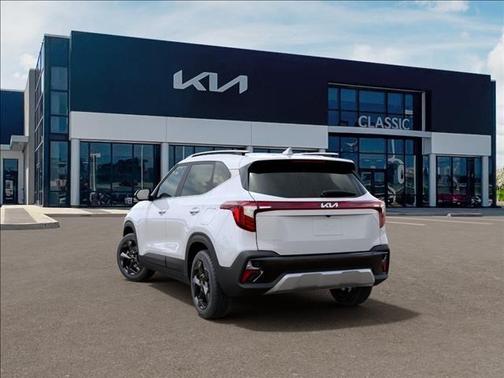White Pearl 2026 Kia Seltos EX