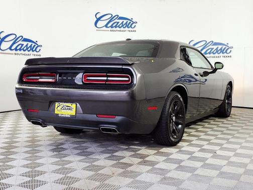 Granite Crystal Clearcoat Metallic 2019 Dodge Challenger SXT