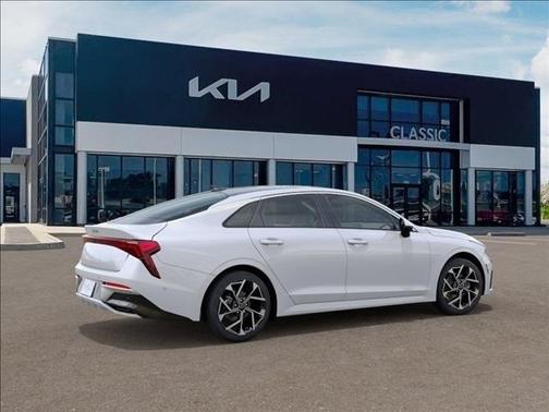 2025 Kia K5 EX