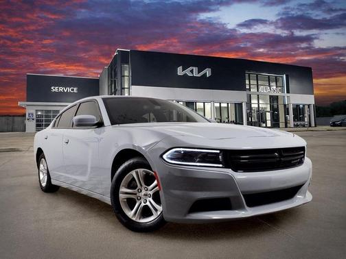 Smoke 2022 Dodge Charger SXT