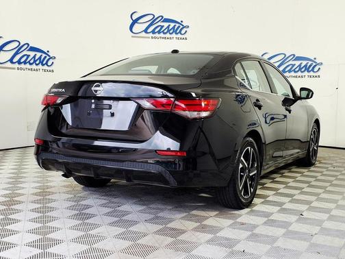 Black 2024 Nissan Sentra SV