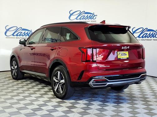 2023 Kia Sorento S